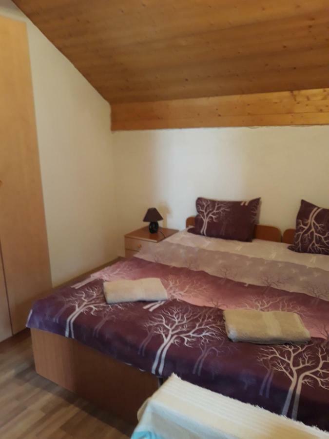 Apartment Suzana مافروفو الغرفة الصورة